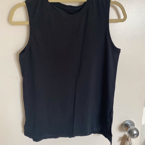 Lululemon Black Workout Tank - Picture 2 of 3